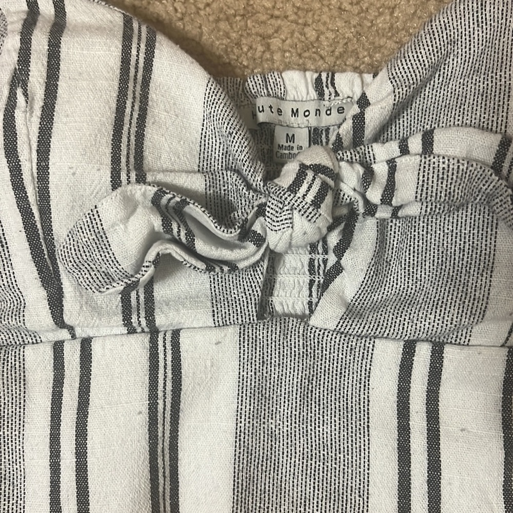 Linen Crop Top - Picture 5 of 5
